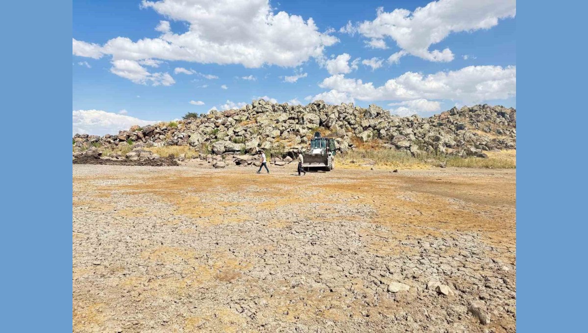 Patnos Kaymakamlığı'ndan kuraklığa karşı yoğun mesai