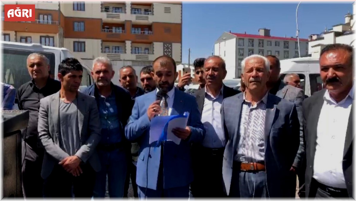 Patnos Şoförler Odasından bozuk yollara tepki