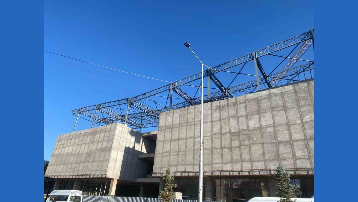 Patnos'ta Alışveriş merkezi inşaatında sona gelindi