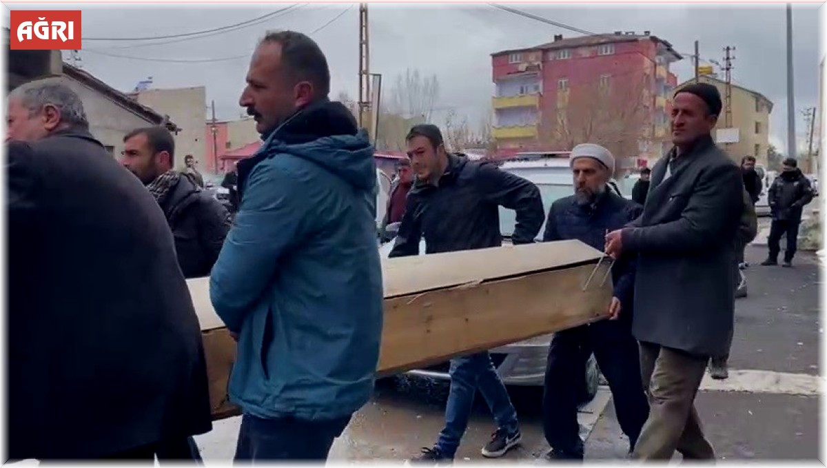 Patnos'ta camide intihar