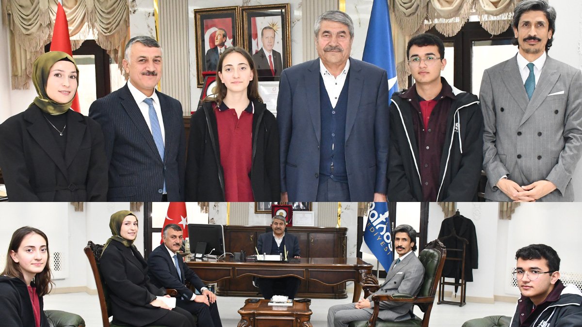 Patnos'ta ÇEDES öğrencileri kitap kritiği çalışmalarını Başkan Taşkın'a sundu