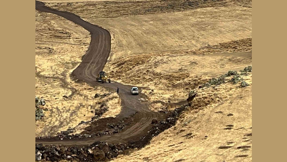 Patnos'ta Köy Yolları Kış Öncesi Bakım ve Onarıma Alındı