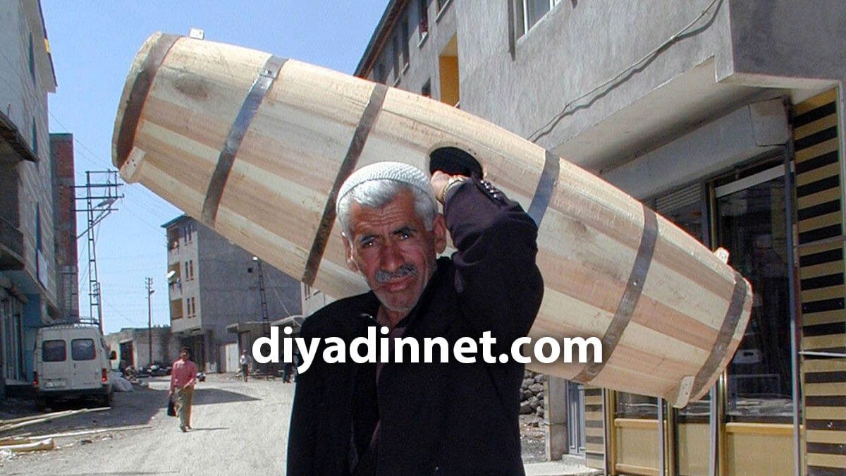 Patnos'ta köylüler ahşap yayıktan vazgeçmiyor