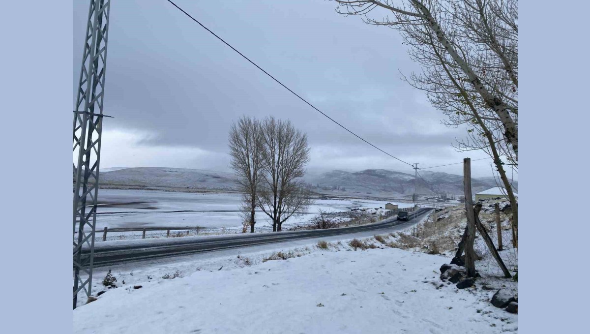 Patnos'ta mevsimin ilk karı yağdı