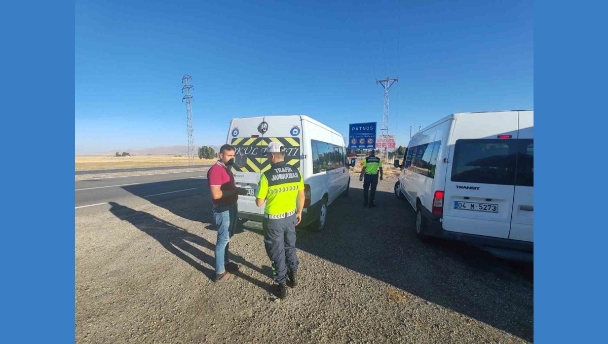 Patnos'ta öğrenci servislerine denetim