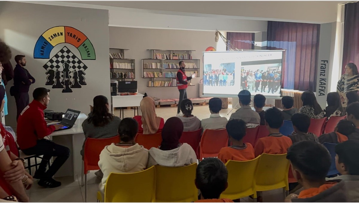 Patnos'ta öğrenciler Kızılay Haftası'nda bilgilendirildi