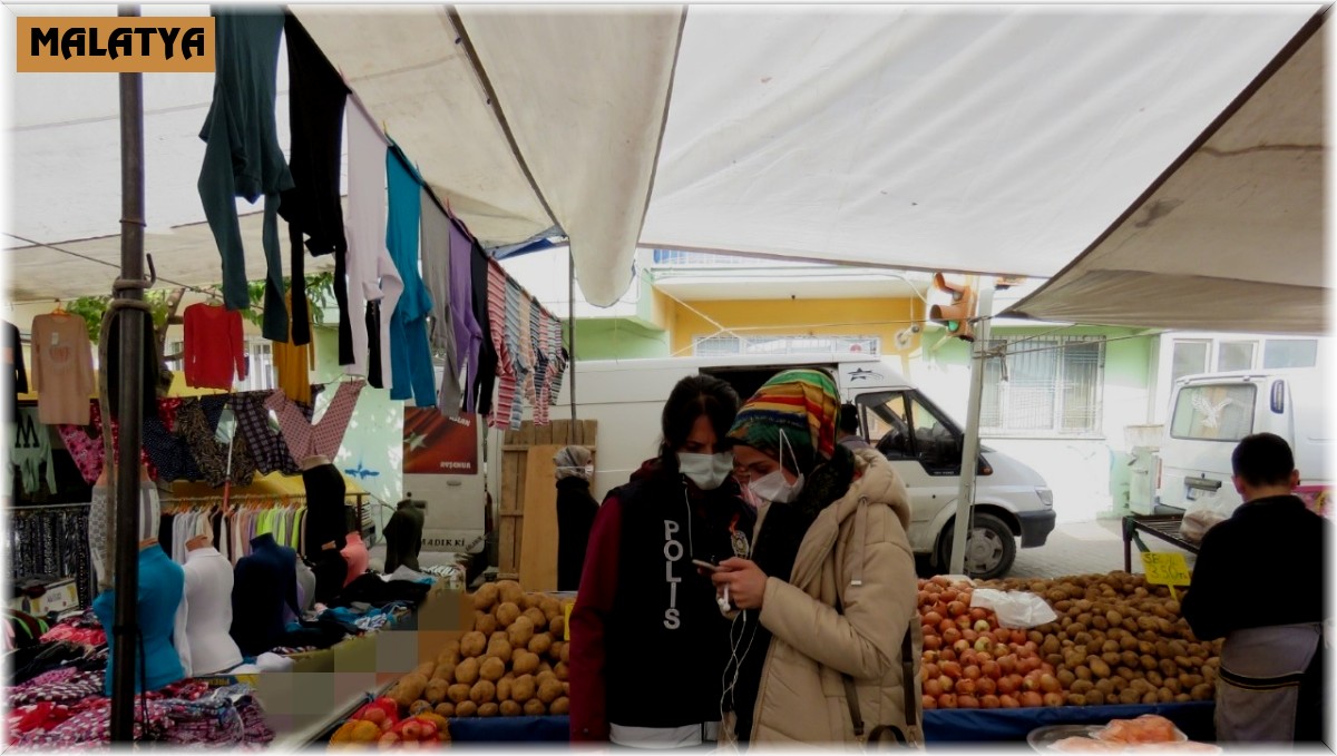 Pazarda kadınlara KADES bilgilendirmesi