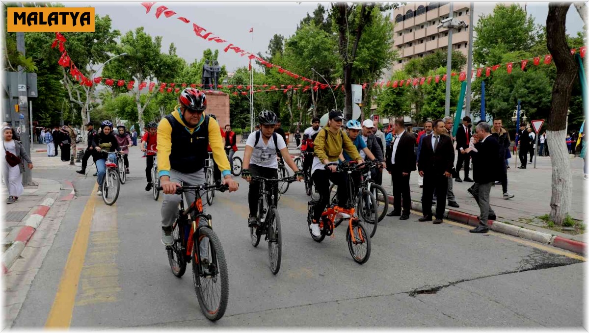 Pedallar Gençlik Haftası için çevrildi