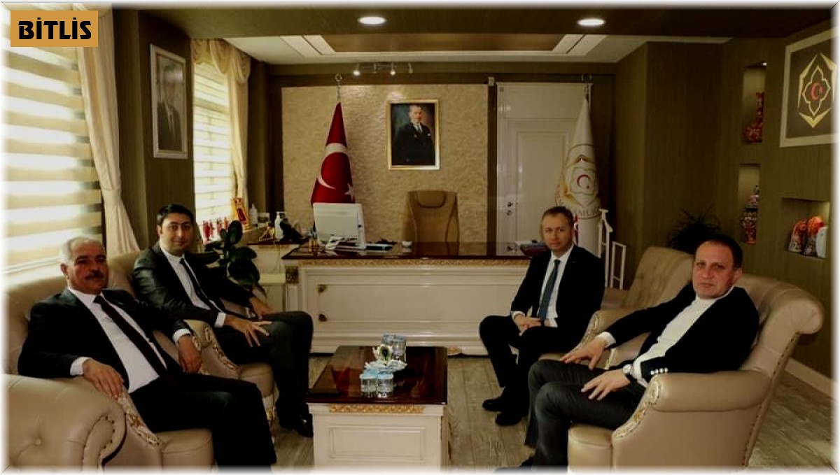 Pervari Kaymakamı Yerlikaya'dan Hizan Kaymakamı Yelek'e ziyaret