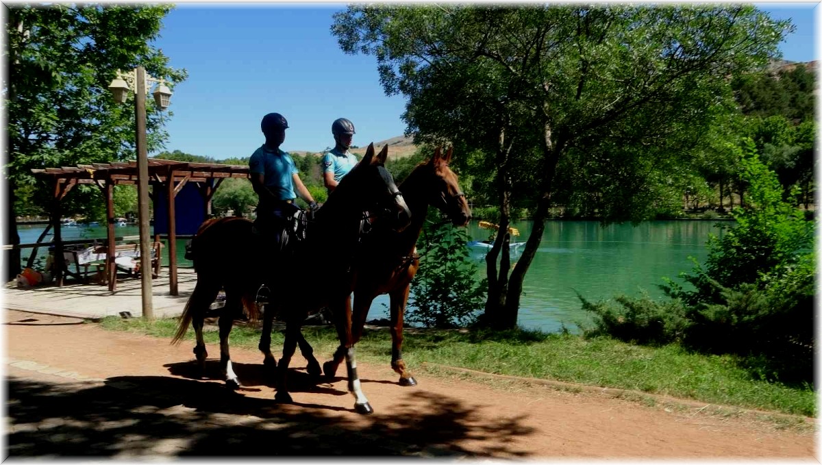 Piknik alanlarında atlı devriye dönemi