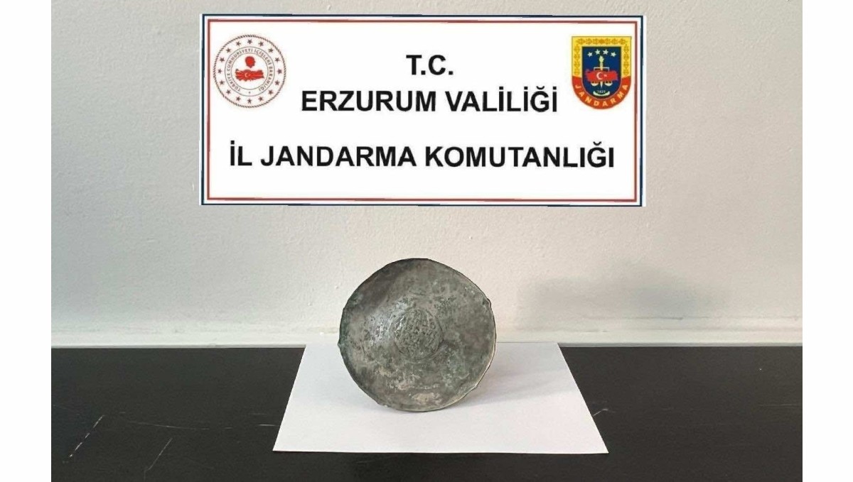 Piknikte bulduğu Bizans dönemi bronz diski jandarmaya teslim etti