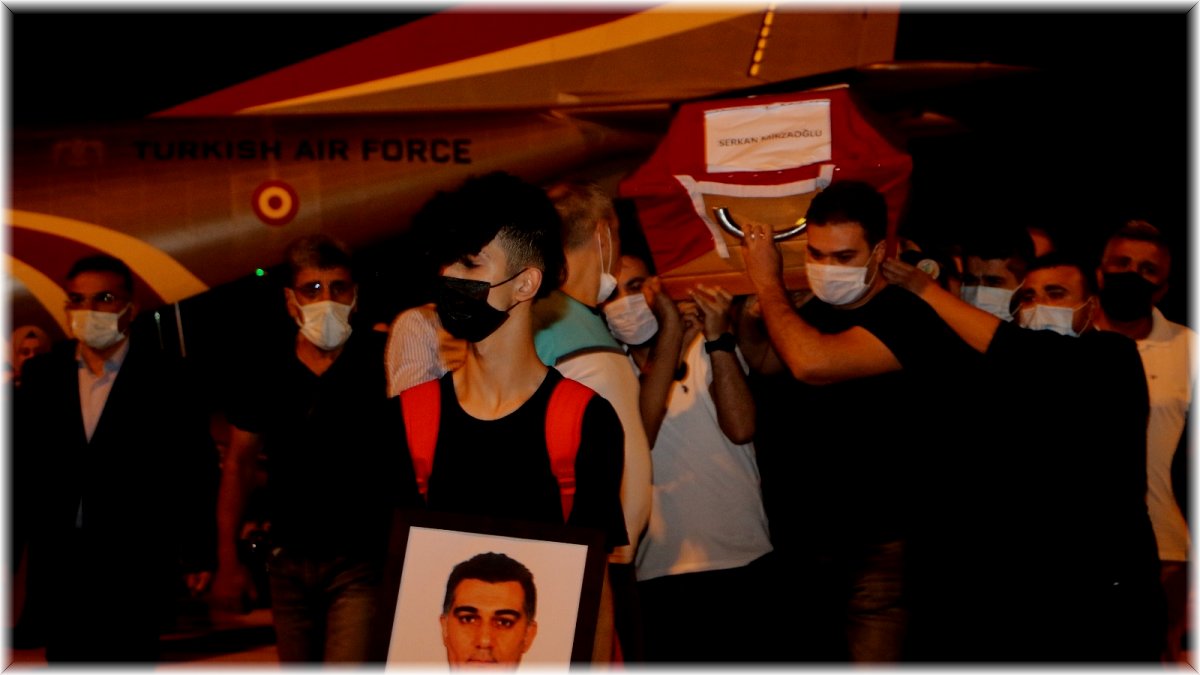 Pilot Serkan Mirzaoğlu’nun cenazesi memleketi Elazığ’a getirildi
