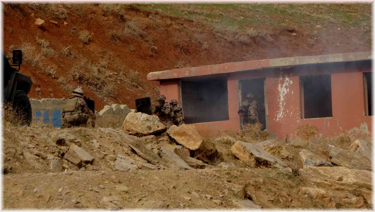 PÖH'ten nefes kesen tatbikat