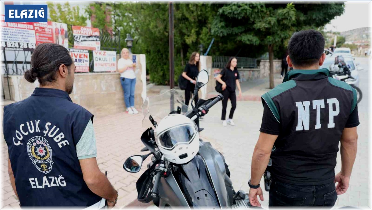 Polis ekipleri okul önlerinde göz açtırmıyor