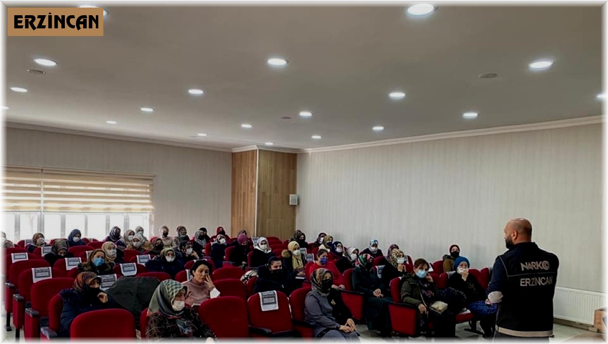 Polis ekiplerinden kadınlara narkotik eğitimi