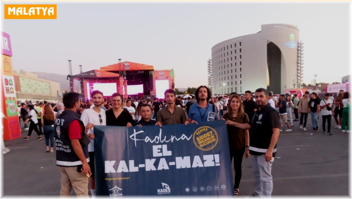 Polis konserde kadına şiddete dikkat çekti