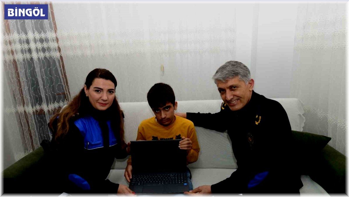 Polislerden anlamlı ziyaret