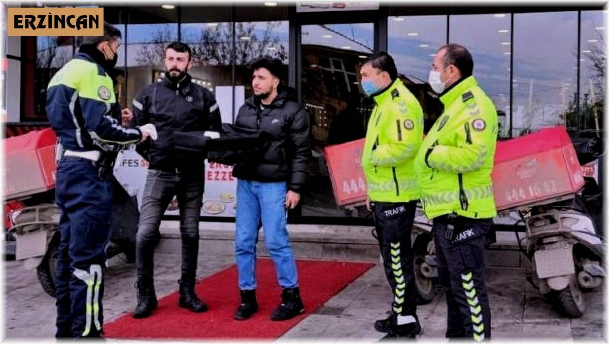 Polislerden kuryelere bilgilendirme yapıldı
