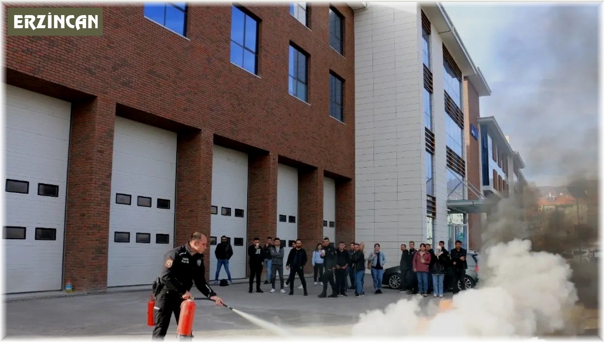 Polislere, "Afet Farkındalık, Yangın ve Tahliye Tatbikatı Eğitimi" verildi