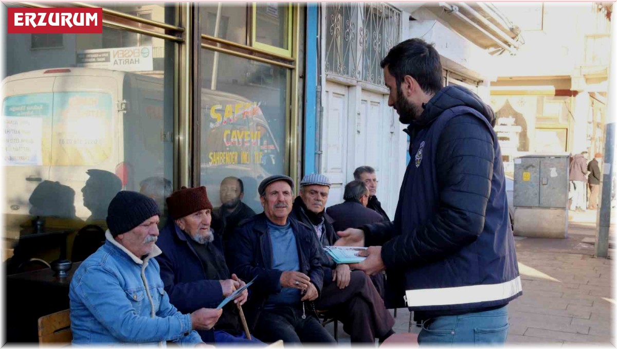 Polisten broşürlü uyarı