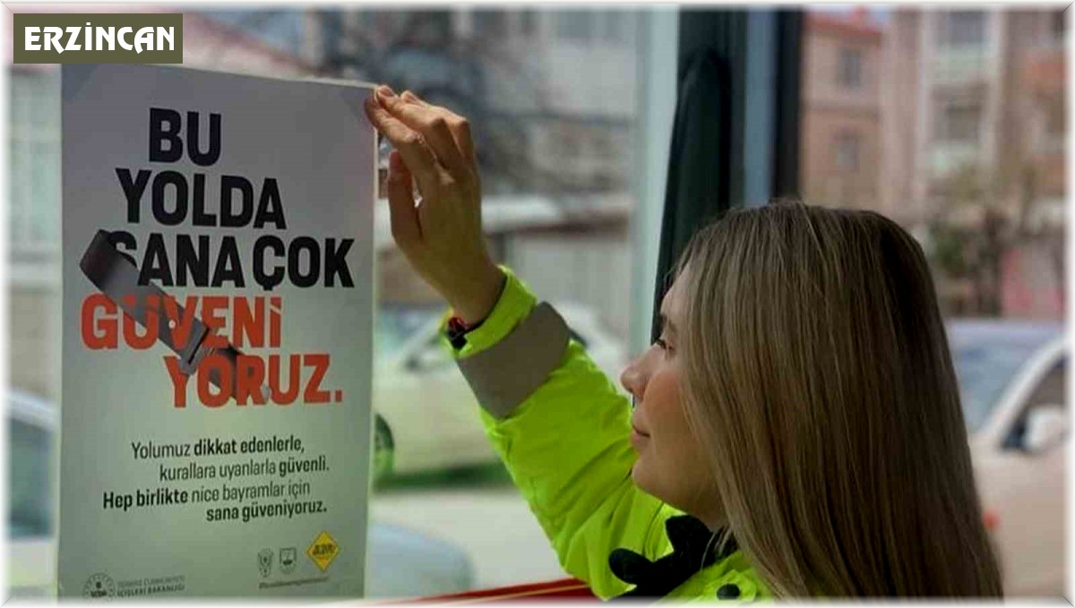 Polisten trafik kazalarına karşı bilinçlendirme