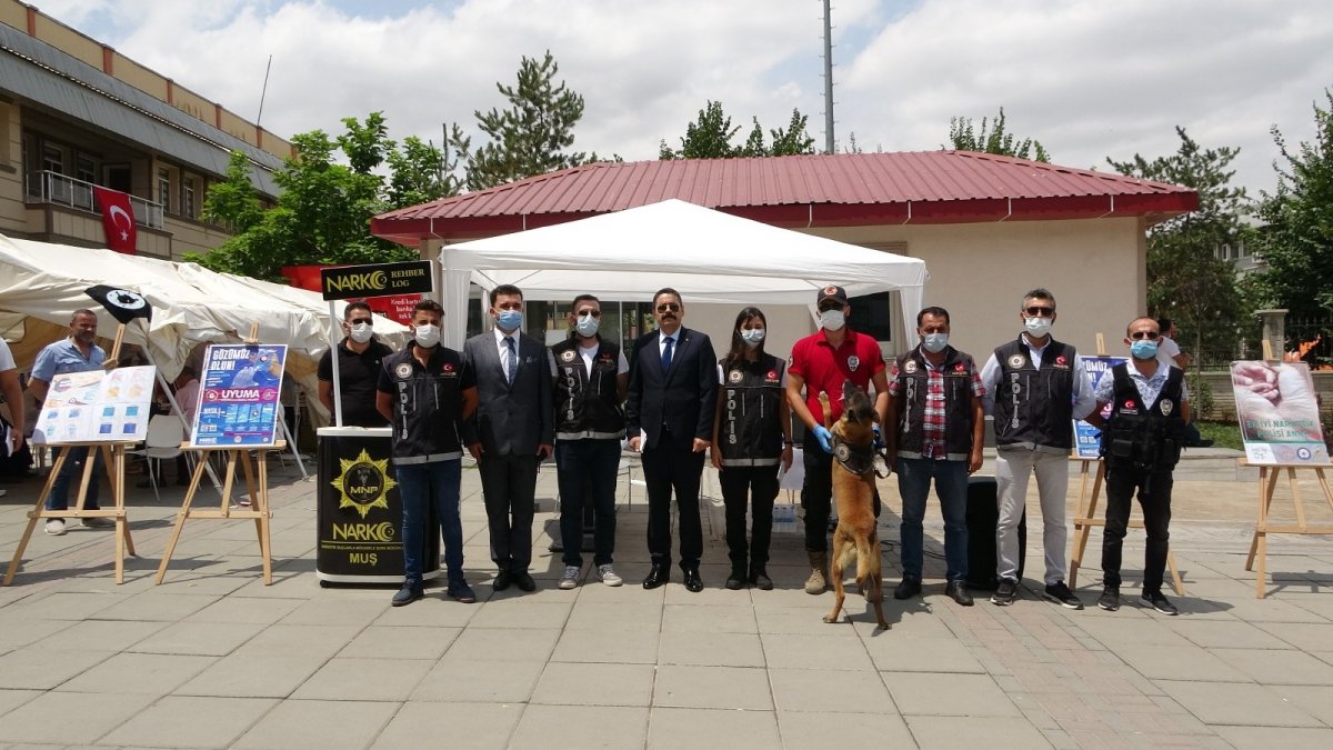 Polisten uyuşturucu ve organize suçlara karşı mücadele çalışması