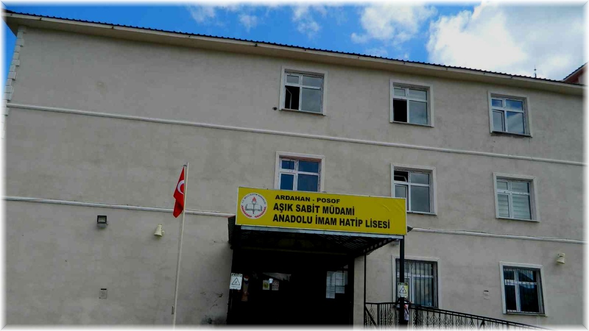 Posof Âşık Sabit Müdami Anadolu İmam Hatip Lisesi mescidine kavuştu