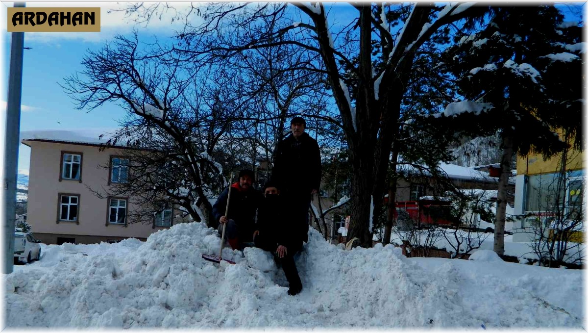 Posof Kar'a gömüldü