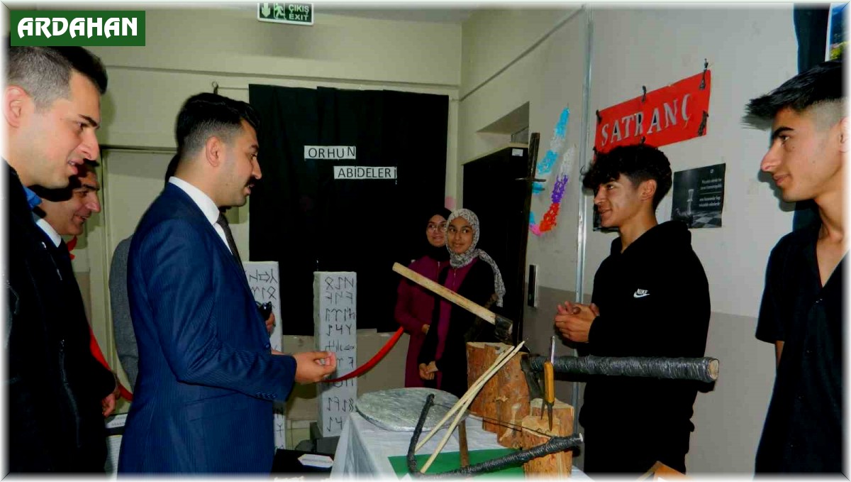 Posof'ta yılsonu sergisi takdir topladı