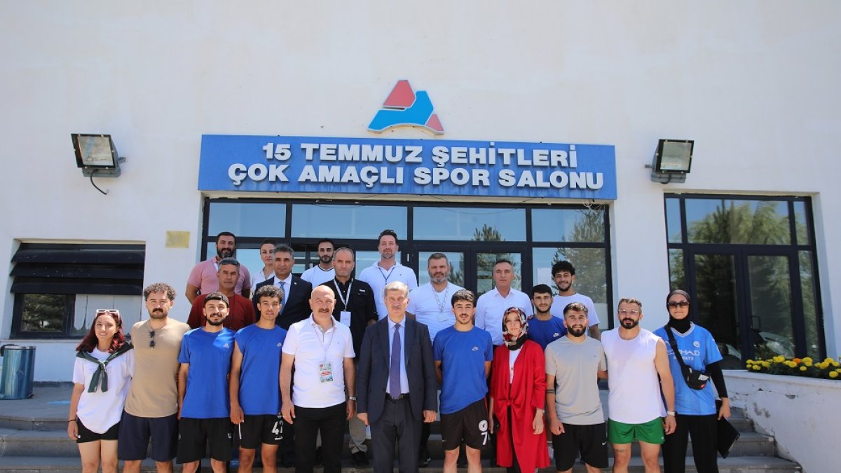 Prof. Dr. Gülçin, ÖZYES Sınavına Giren Öğrencilere Başarılar Diledi