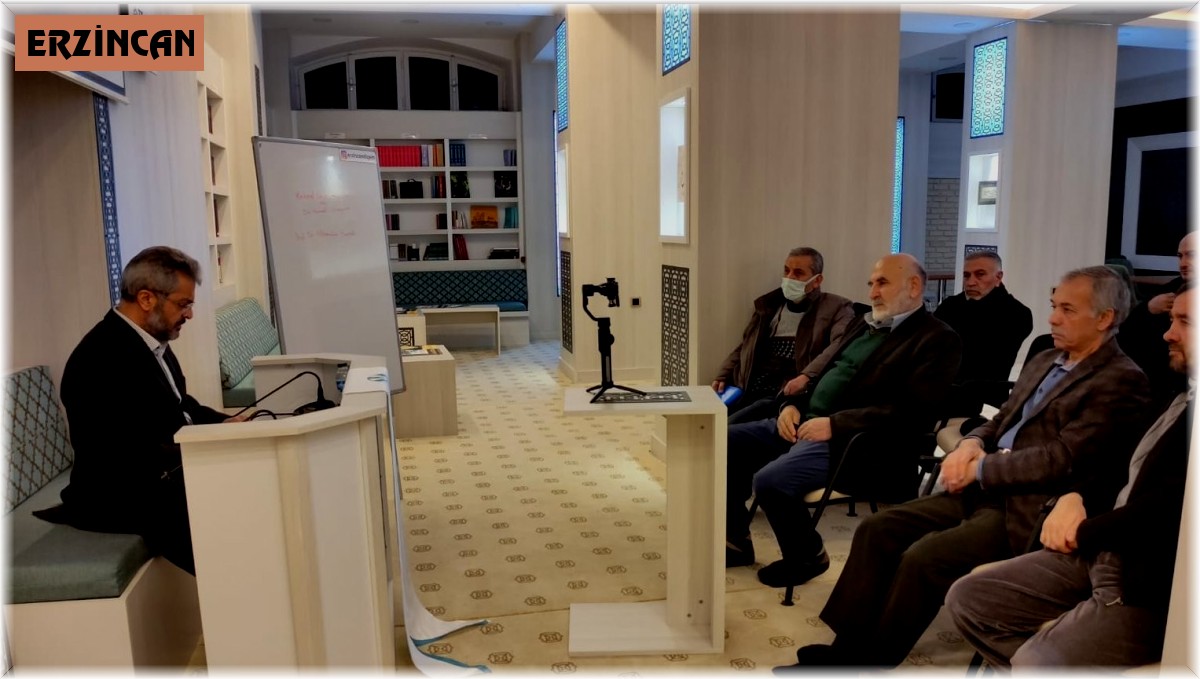 Prof. Dr. Parlak: "İstiklal Marşımız tevhit sembolüdür"