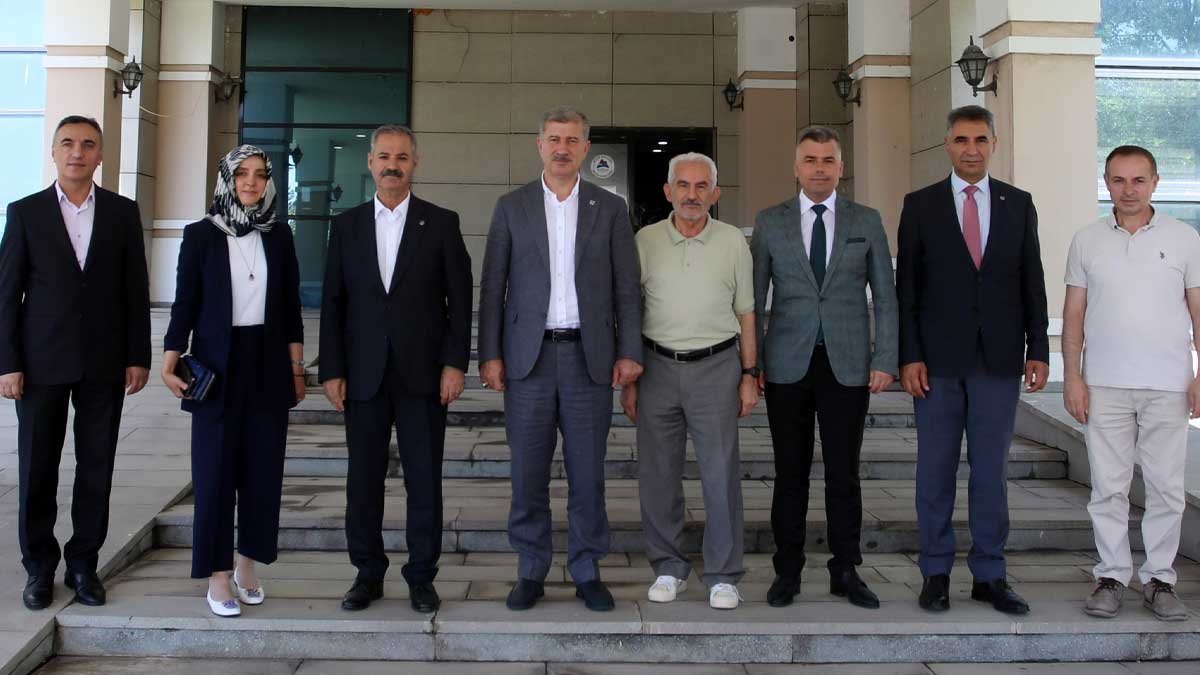 Prof. Dr. Yusuf Çetin, AİÇÜ Eğitim Fakültesi Dekanlığına Atandı