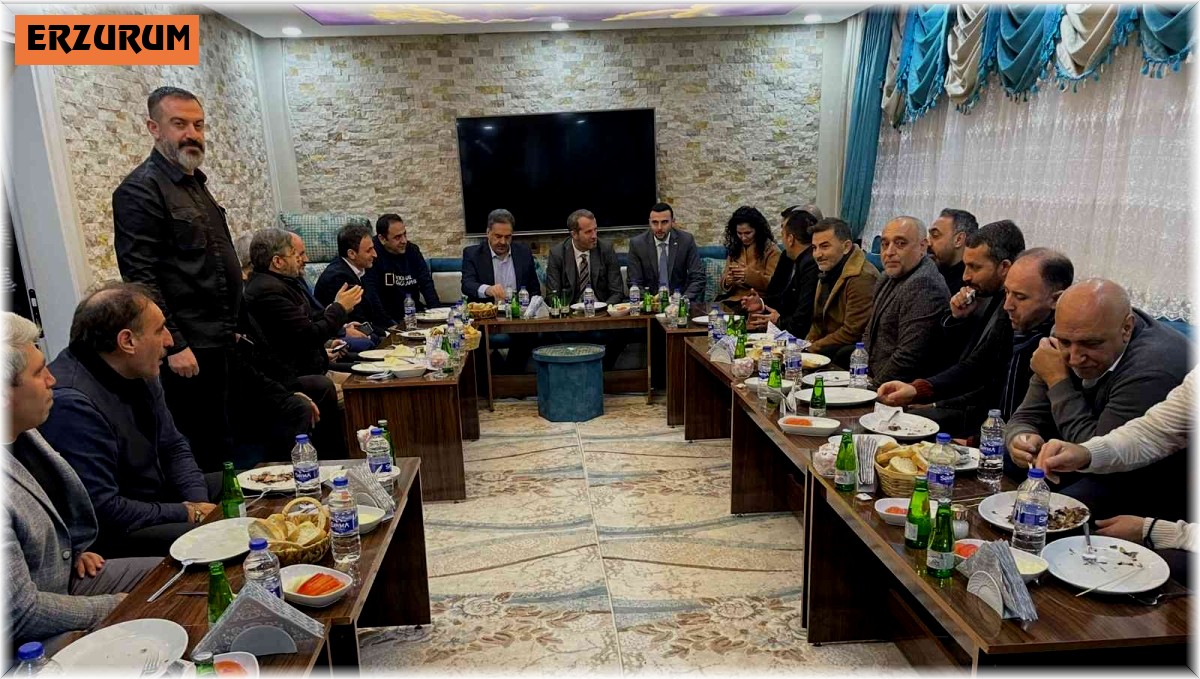 Protokole, Oltu cağ kebabını evinde tanıttı