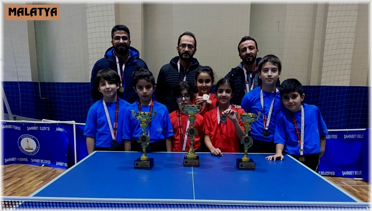 Raketlere Türkiye şampiyonası için vurdular