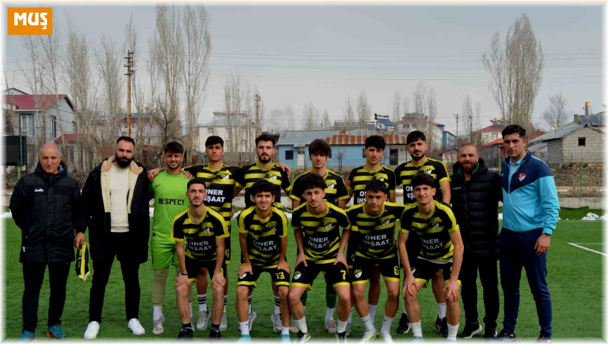 Rakip takım sahaya çıkmayınca Yeşil Vartospor hükmen galip geldi