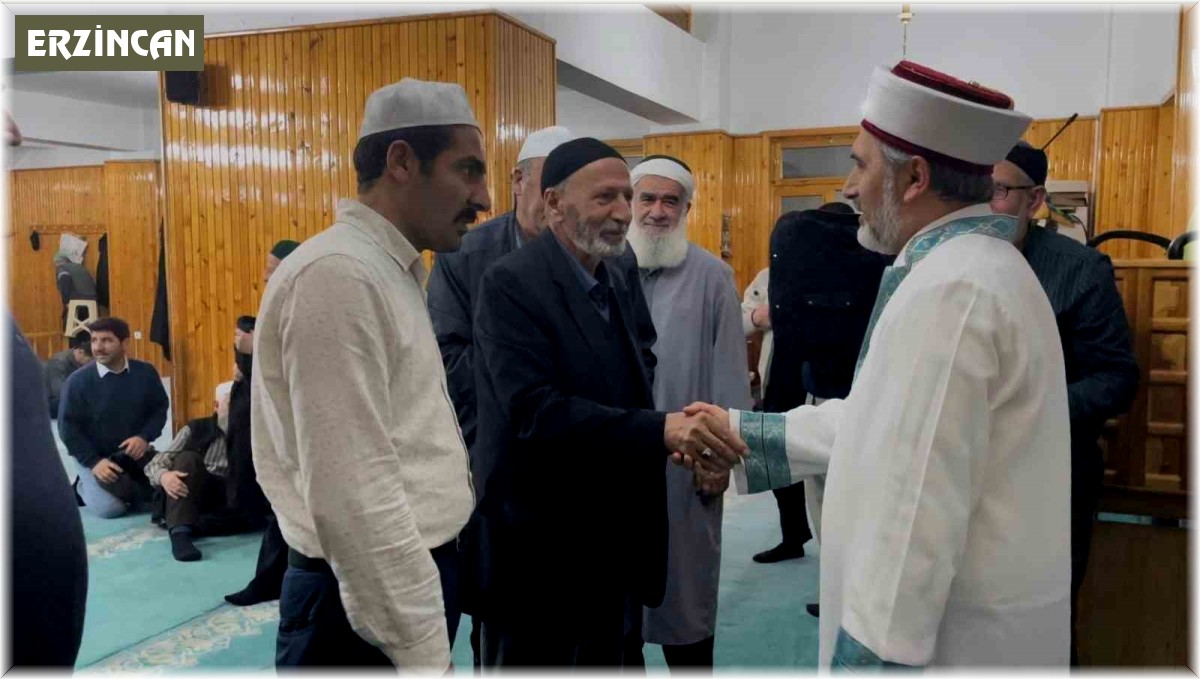 Ramazan geceleri cami ve cemaat buluşmaları devam ediyor