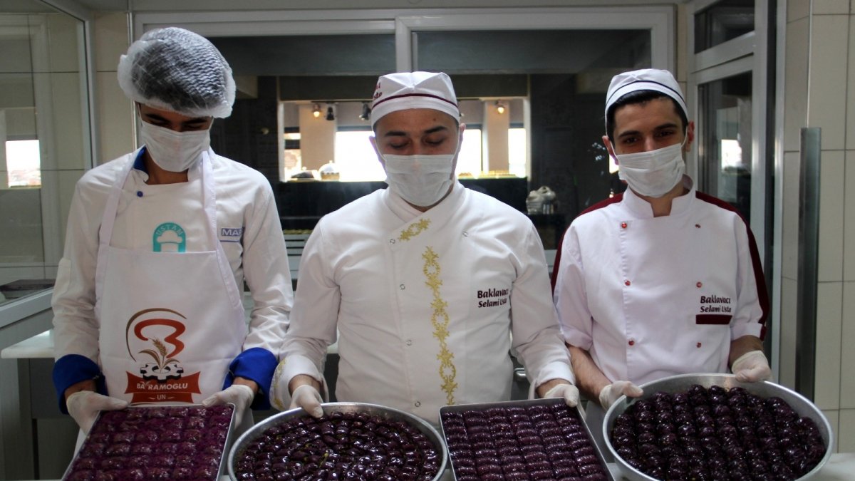 Ramazan'ın gelmesiyle mor baklava siparişi kadayıf dolmasını solladı