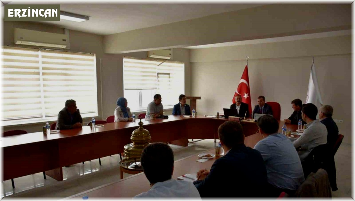 Rehberlik ve psikolojik danışma hizmetleri masaya yatırıldı