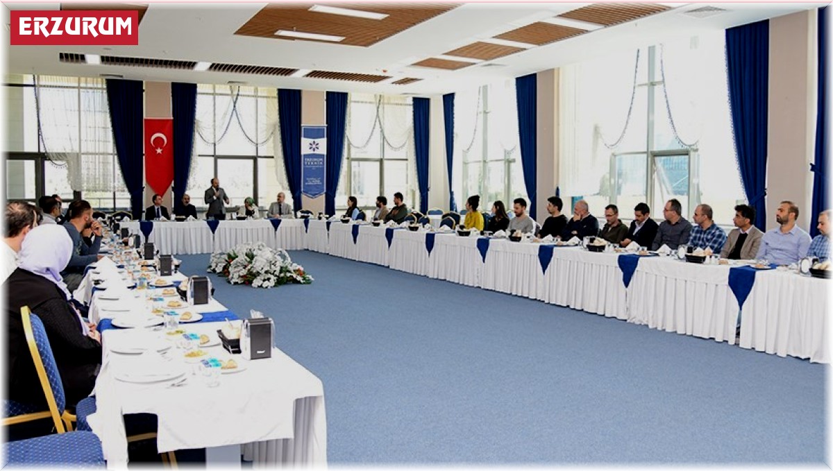 Rektör Çakmak proje desteği alan akademisyenleri tebrik etti