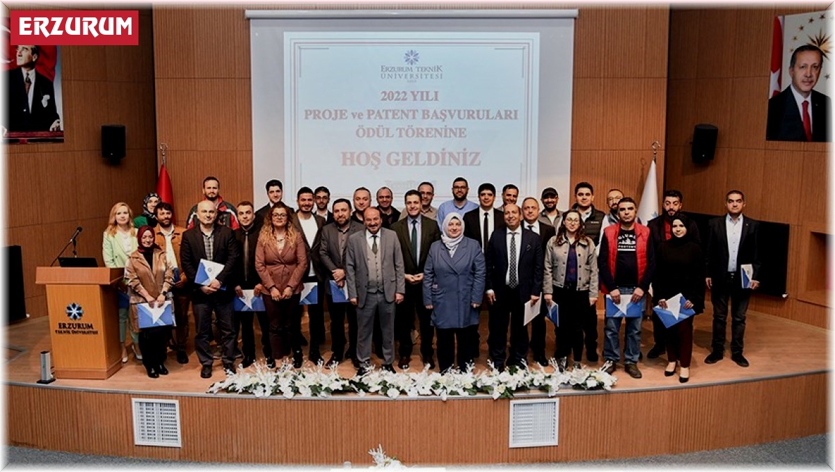 Rektör Çakmak proje ve patent desteği alan akademisyenlerle bir araya geldi