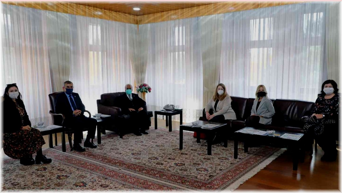 Rektör Çomaklı, ABD Ankara Büyükelçiliği yetkililerini ağırladı