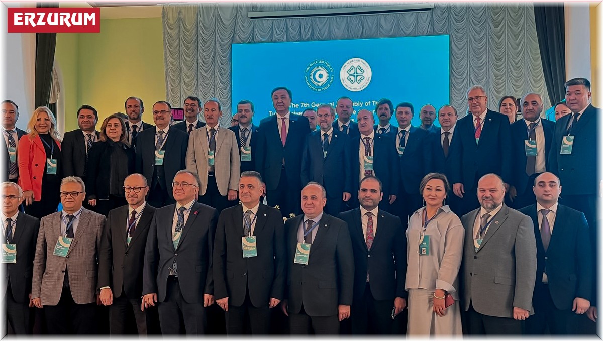 Rektör Çomaklı, Bakü'de gerçekleşen TÜRKÜNİB toplantısına katıldı