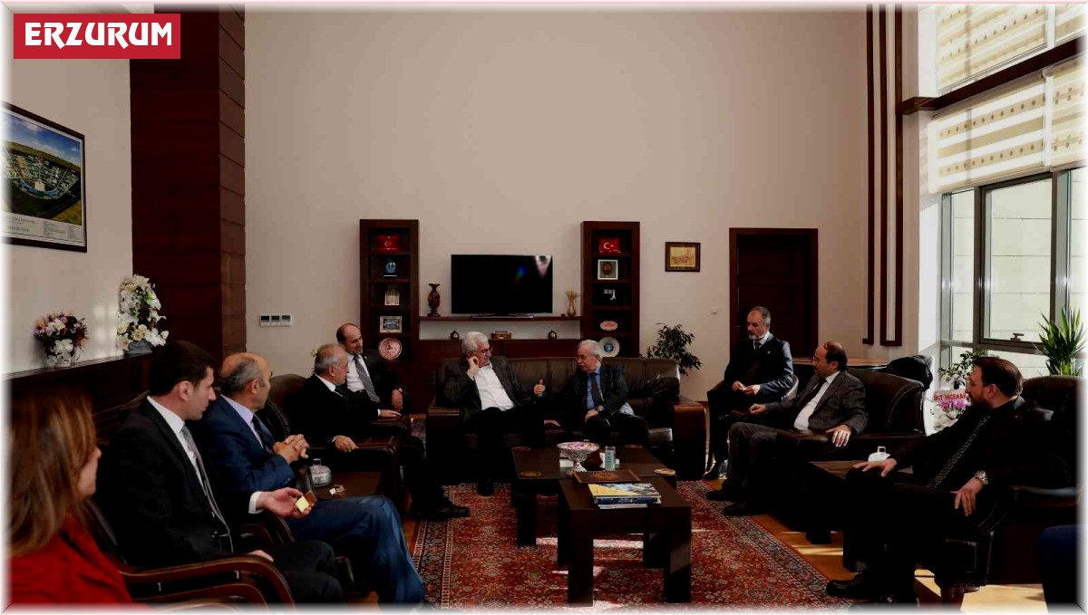 Rektör Çomaklı'dan mevkidaşı Çakmak'a hayırlı olsun ziyareti