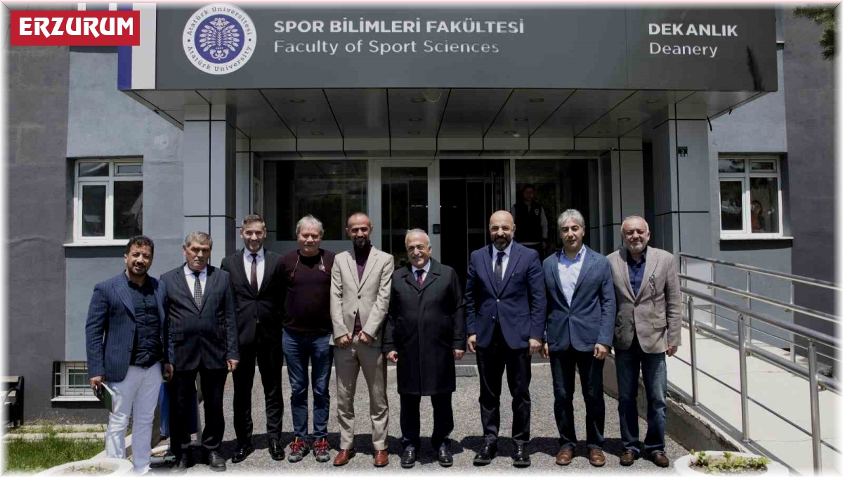 Rektör Çomaklı'dan Spor Bilimleri ve Eğitim Fakültesi akademisyenleriyle bir araya geldi