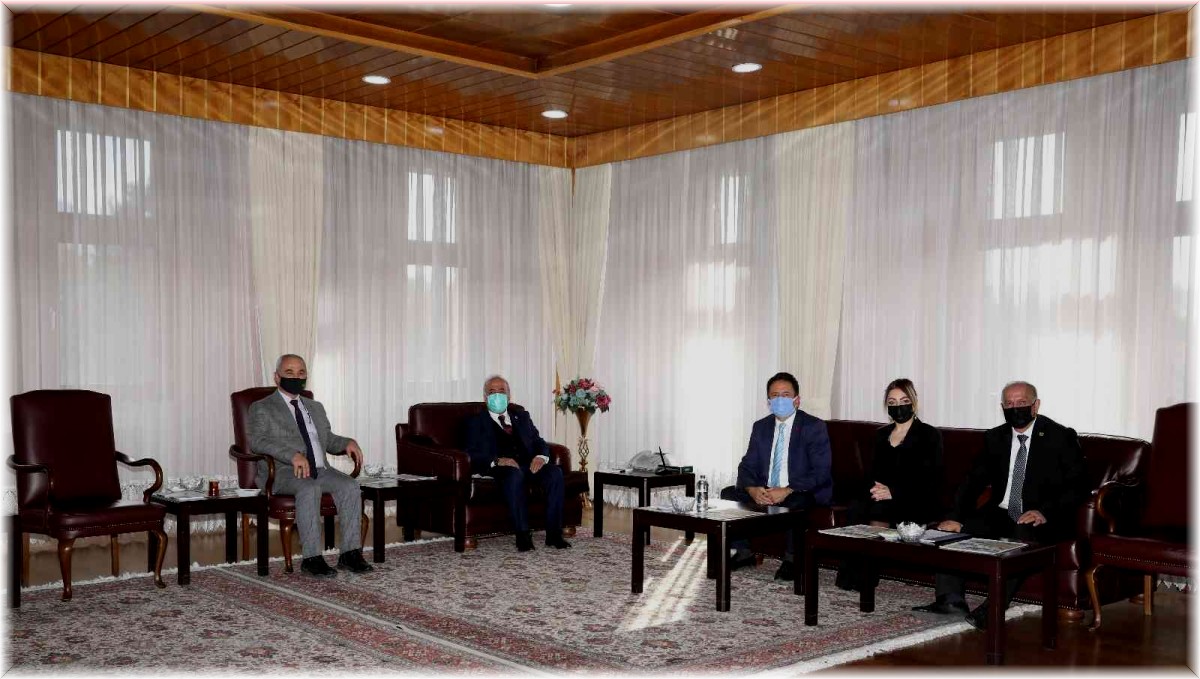 Rektör Çomaklı, Erihder yöneticileri ile bir araya geldi