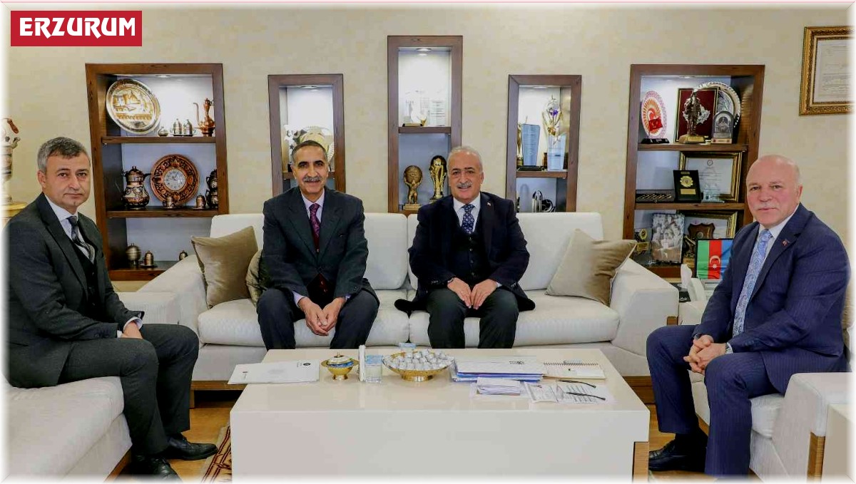 Rektör Çomaklı, hayvan sağlığının korunması amacıyla Başkan Sekmen ile bir araya geldi