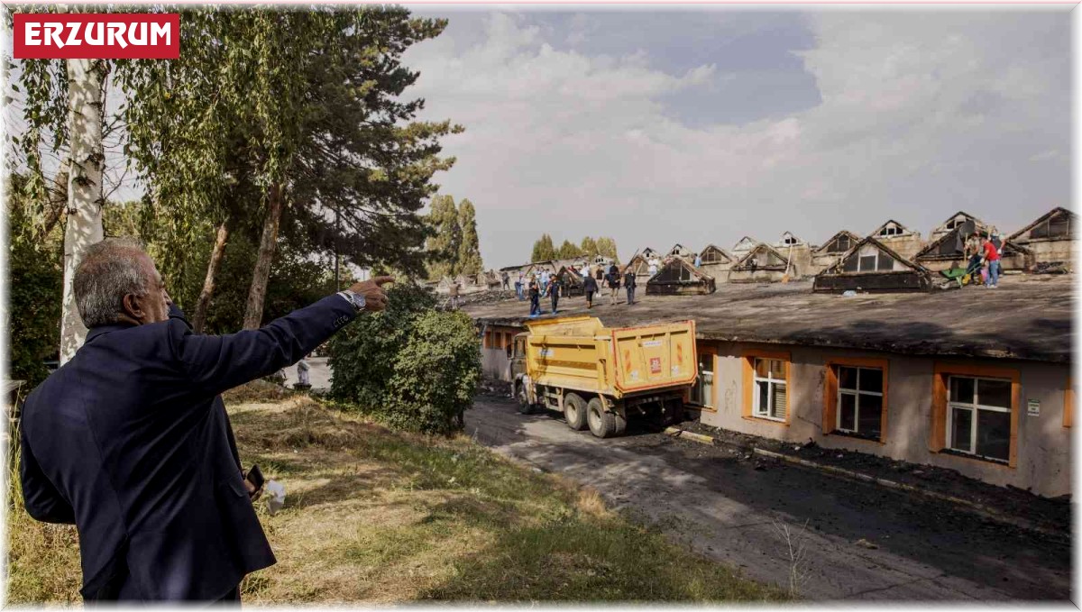 Rektör Çomaklı, merkezi yemekhanede incelemelerde bulundu