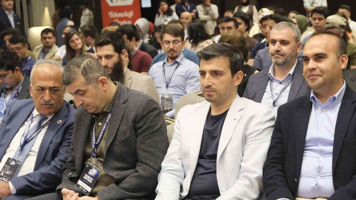 Rektör Çomaklı, Teknofest Girişim Programına katıldı