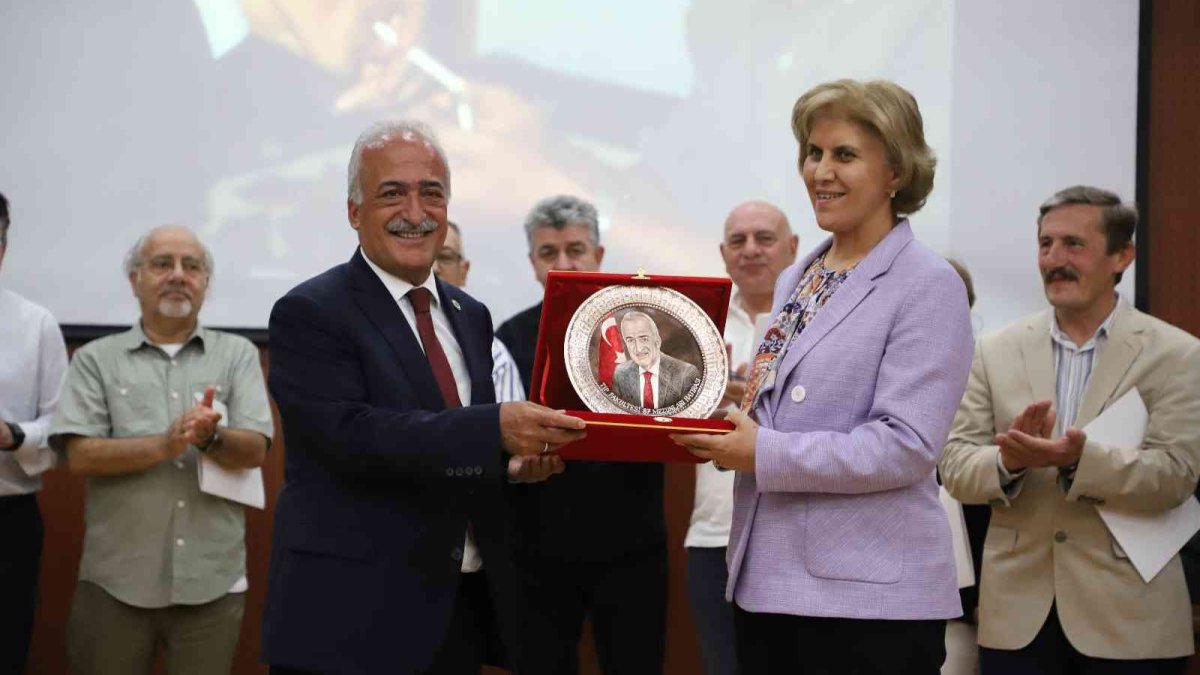 Rektör Çomaklı, Tıp Fakültesi 1987 yılı mezunları ile bir araya geldi