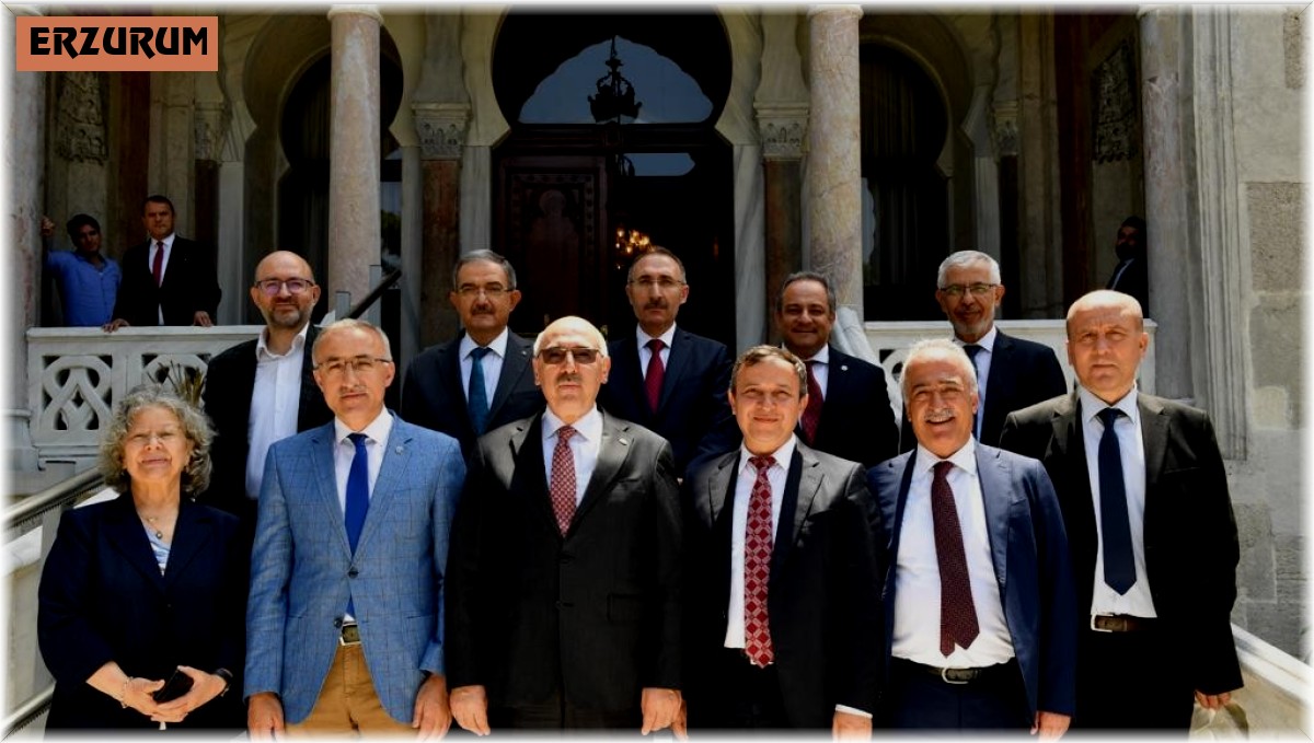 Rektör Çomaklı, ÜAK yönetim kurulu toplantısına katıldı